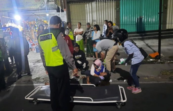 Sigap, Polisi Evakuasi Korban Laka Lantas di Dau Malang