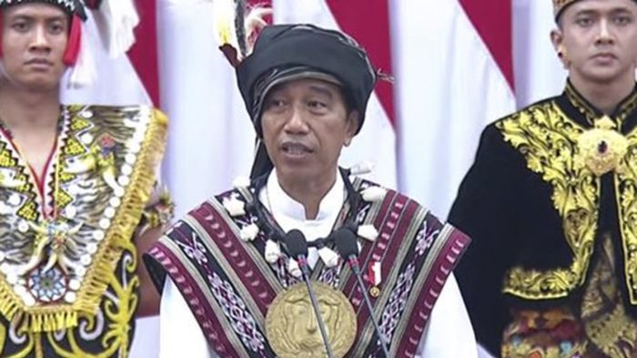 Presiden Jokowi Sedih Di Sidang Tahunan MPR: Ada Yang Bilang Saya Bodoh, Ndak Apa-apa Saya Terima Saja.