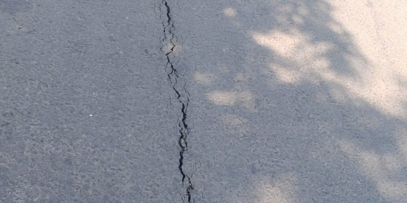 Pengerjaan Proyek Jalan Desa Duwel Senilai Rp967.814.000 Diduga Asal Jadi, Warga Mengeluh Banyak Yang Sudah Retak-retak