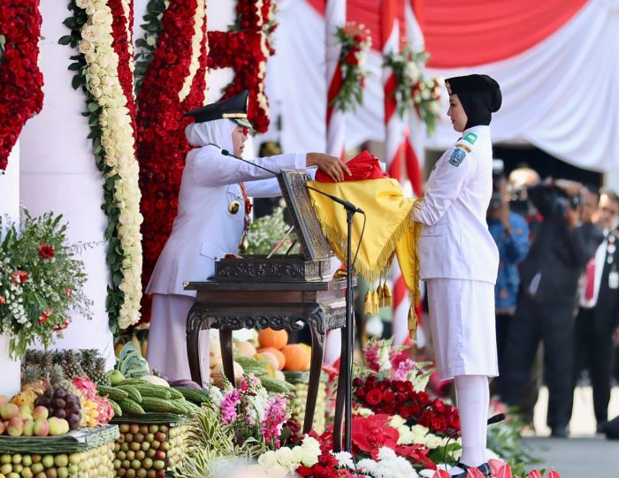 Peringatan HUT RI Ke-78, Khofifah Bangun Optimisme Jatim Terus Maju Menuju Indonesia Emas 2045