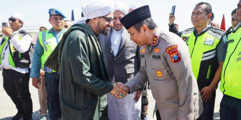 Habib Umar Bin Hafidz Bersama 20 Ulama Asal Amerika Lakukan Kunjungan di Jawa Timur.