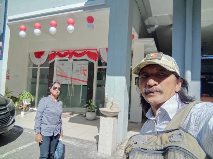 Ketua DPC CAPA Surabaya Serahkan Berkas Persyaratan Kesbangpol Surabaya