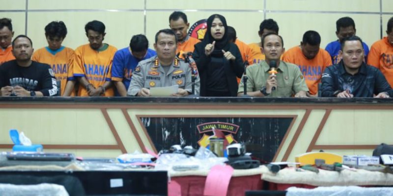 Polda Jatim Berhasil Amankan 7 Tersangka Komplotan Pembobol Rumah Lintas Provinsi.