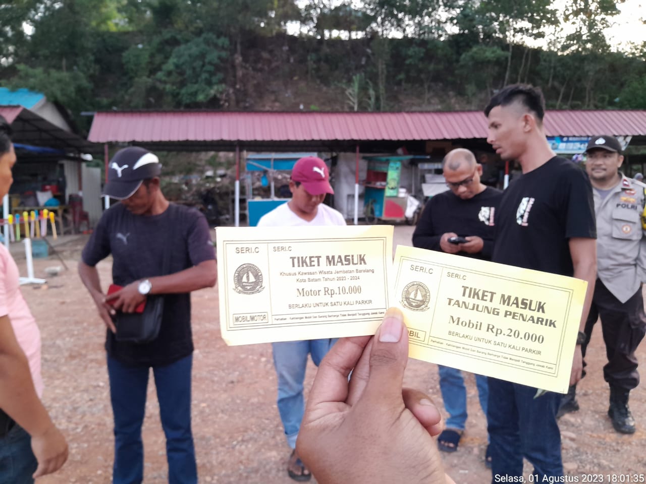 Viral di Medsos, Dua Pelaku Pungli Parkir di Jembatan 1 Barelang Akhirnya “Dikandaskan” Unit Reskrim Polsek Sagulung
