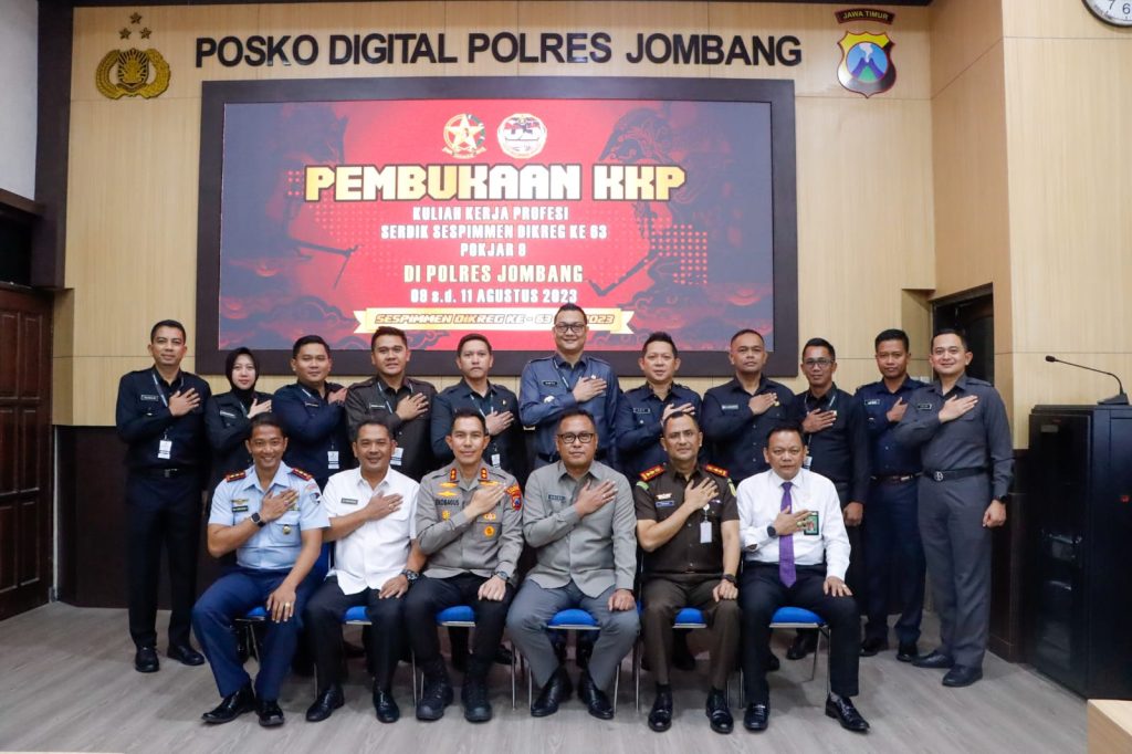 12 Peserta Didik Sespimmen Kuliah Kerja Profesi di Polres Jombang