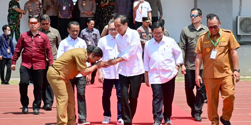 Tinjau Pasar Kranggot, Presiden Jokowi: Harga Bahan Pangan Sangat Baik