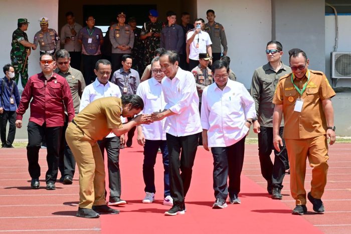 Tinjau Pasar Kranggot, Presiden Jokowi: Harga Bahan Pangan Sangat Baik