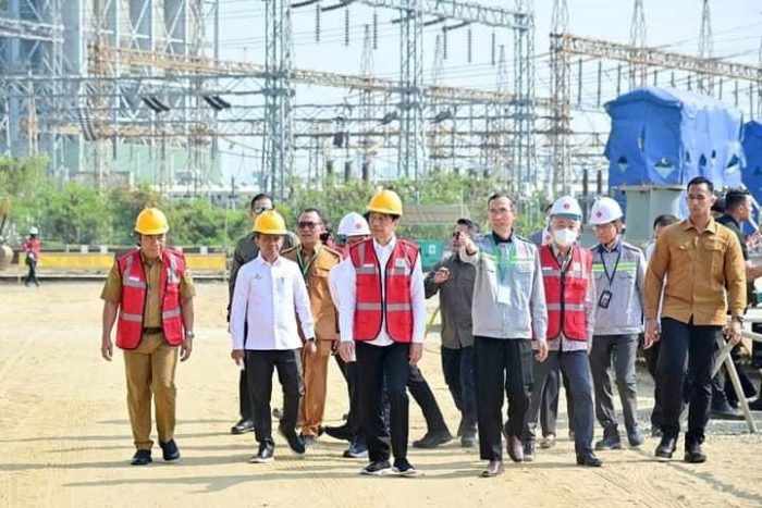 Presiden Jokowi Tinjau Pembangunan Industri Petrokimia di Cilegon