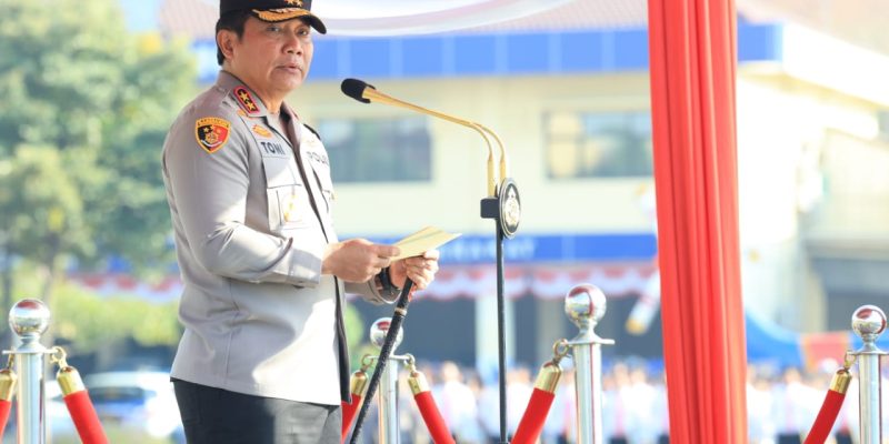 Kapolda Jatim Berikan 161 Penghargaan Untuk Personel Polri dan PNS Polda Jatim
