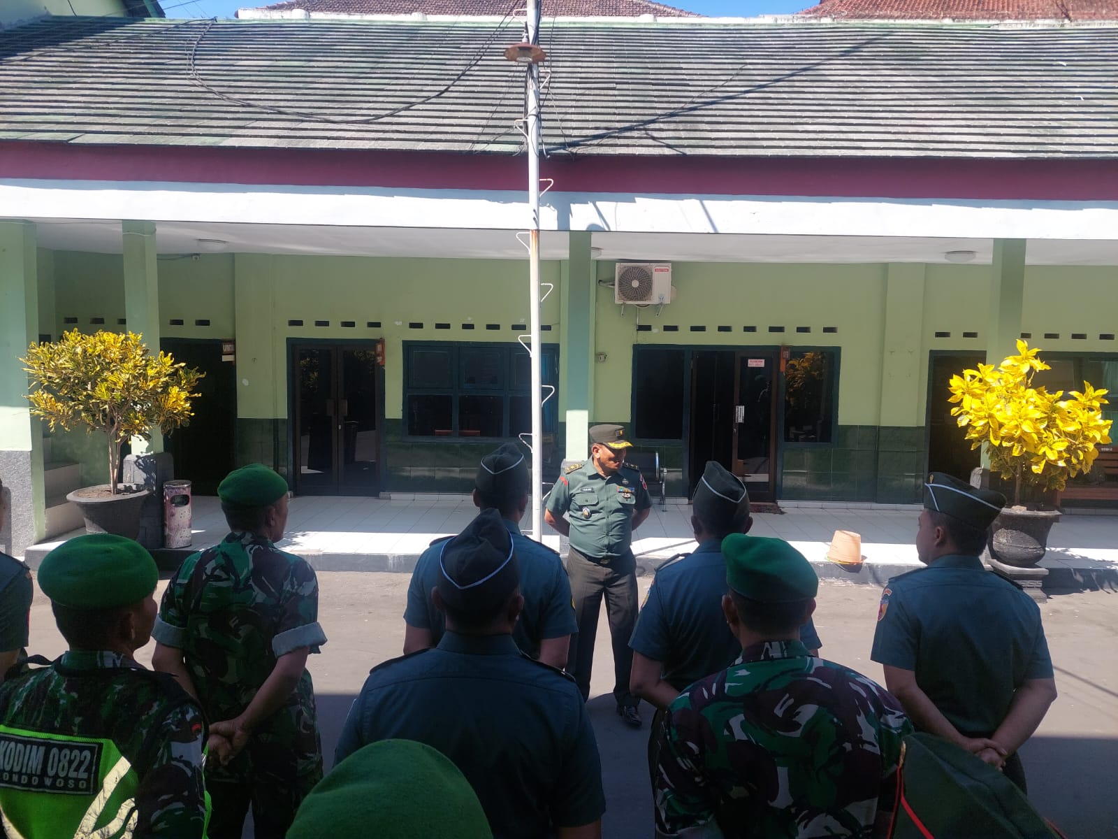Kasdim 0822 Bondowoso, “Apel Pagi Bukan Sekedar Rutinitas Biasa”