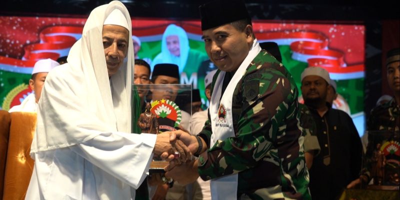 “Merah Putih adalah Kita” , Korem 071/Wijayakusuma Bersholawat Bersama Rakyat