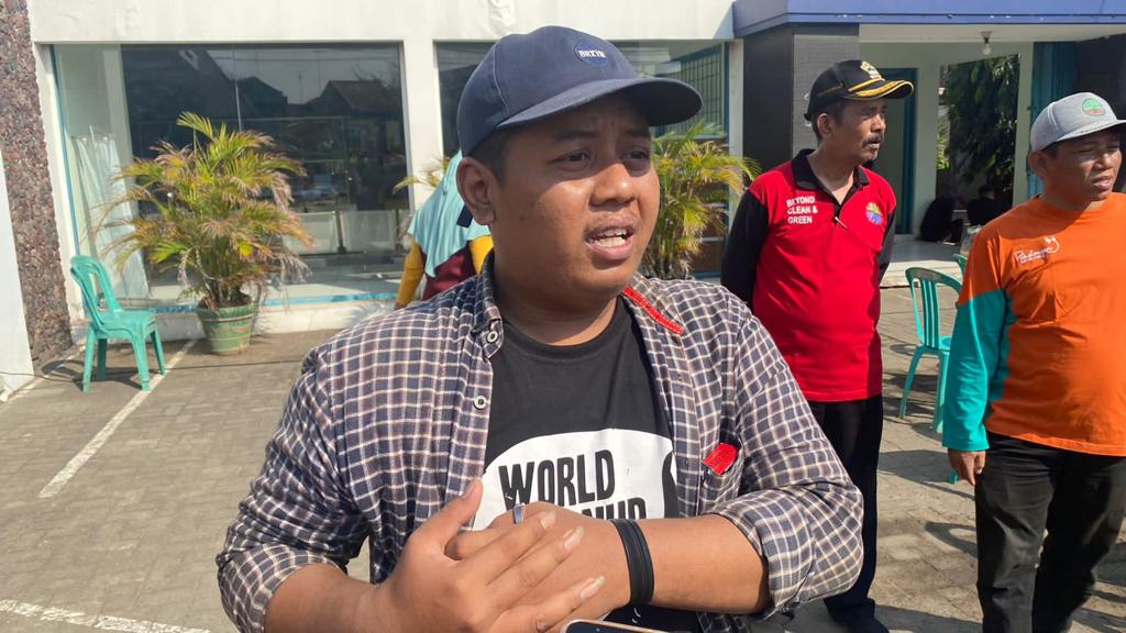 Komunitas WCD Salurkan Bantuan Untuk Relawan Lingkungan