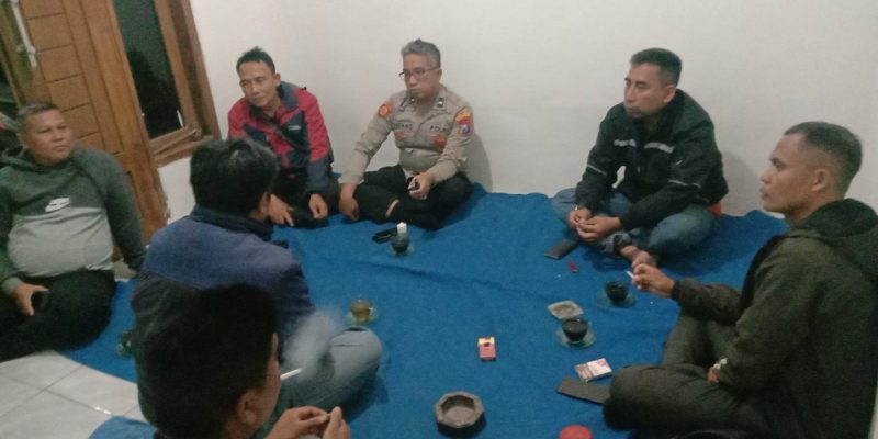 Menggelar Langsung Kepada Masyarakat Pembinaan Soal Gangguan Keamanan