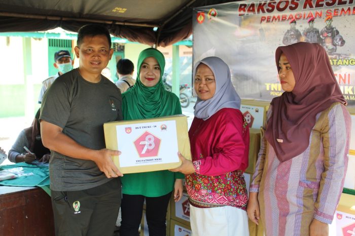 Sambut HUT TNI Ke-78, Kodim 0736/Batang Gelar Donor Darah Hingga Pengobatan Massal