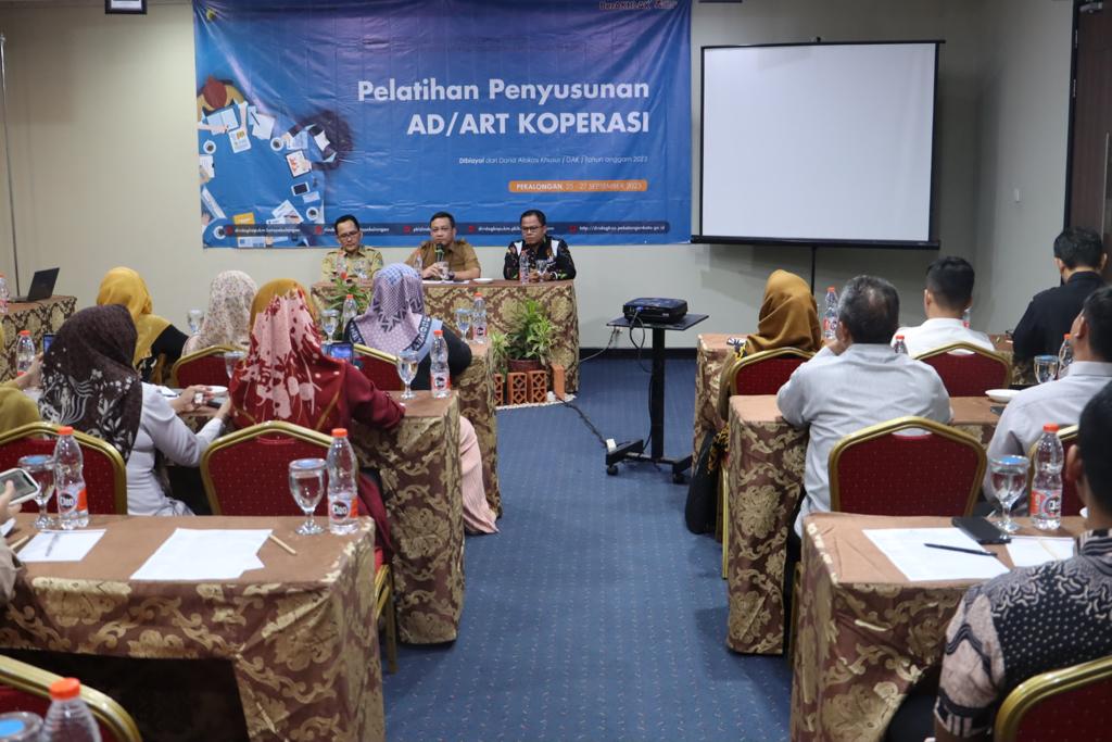 Gelar Pelatihan Penyusunan AD/ART, Pemkot Pekalongan Genjot Peran Penting Koperasi