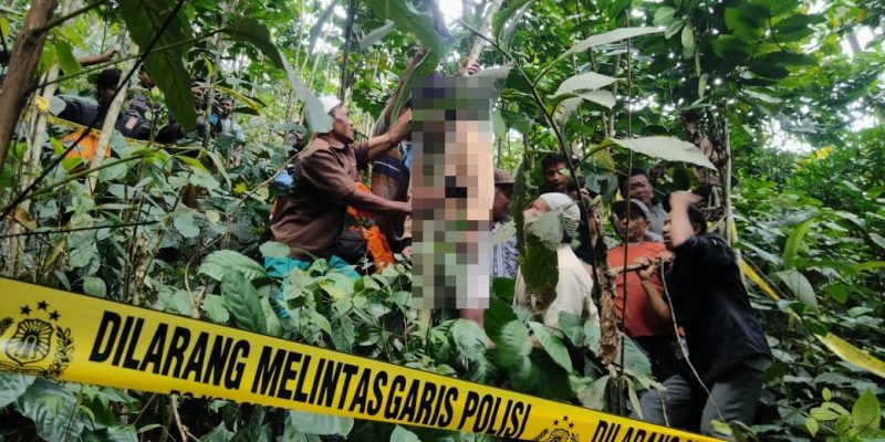Sosok Mayat Laki-laki Ditemukan Meninggal di Hutan Pinus Pekalongan