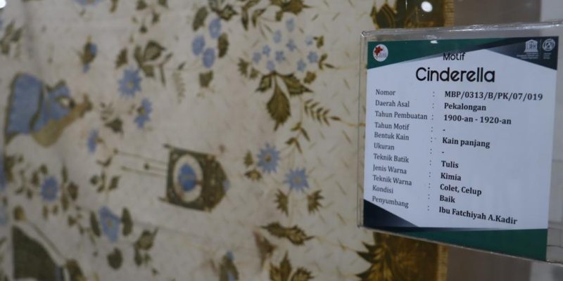 Koleksi Batik Kuno Khas Pekalongan, Motif Batik Jlamprang dan Batik Dongeng Jadi  Koleksi Batik Terlama