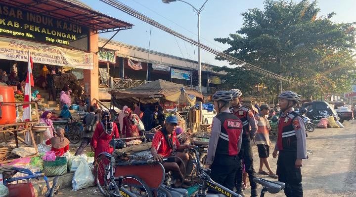Cegah Gangguan Kamtibmas, Polres Pekalongan Gelar Patroli Sepeda