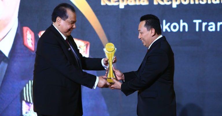 Mendag dan Menhub Pandang Kapolri Pantas Dapat Penghargaan