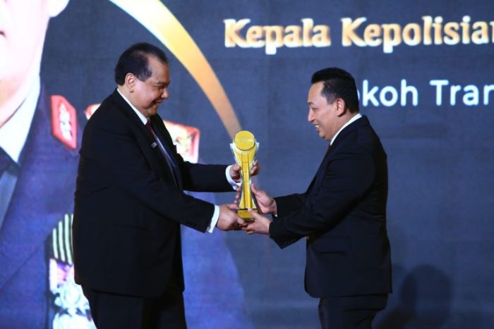 Mendag dan Menhub Pandang Kapolri Pantas Dapat Penghargaan