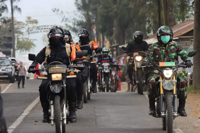 Sinergitas Polres Batu Bersama TNI, Siagakan Personel di Gunung Arjuno Cegah Titik Api Meluas