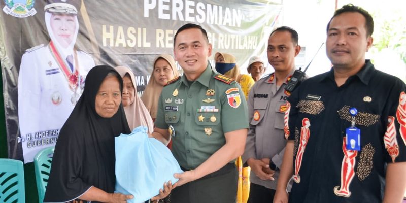 Ratusan Warga Bojonegoro Terima Bantuan Rutilahu