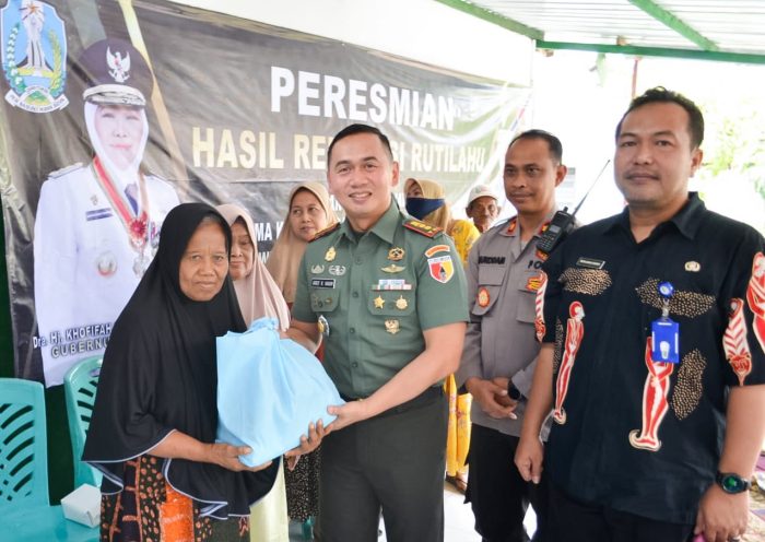 Ratusan Warga Bojonegoro Terima Bantuan Rutilahu