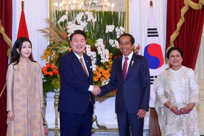 Presiden Jokowi Terima Kunjungan Resmi Presiden Republik Korea di Istana Merdeka