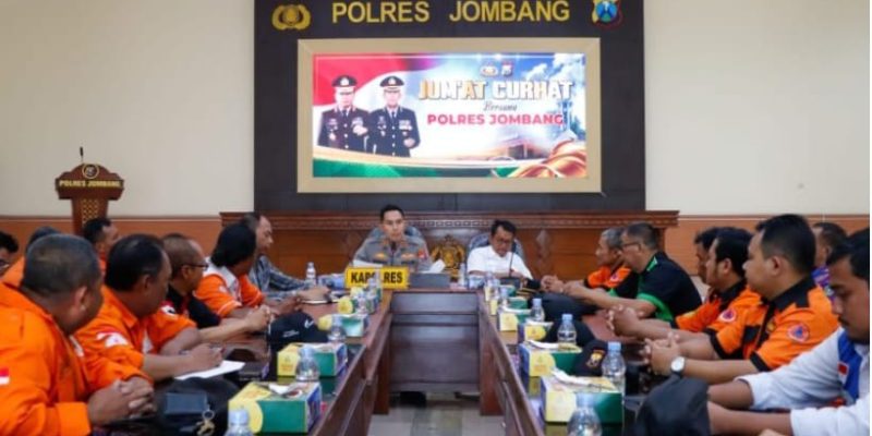 Kapolres Jombang AKBP Eko Bagus Riyadi Jumat Curhat dengan Relawan Kebencanaan di Jombang