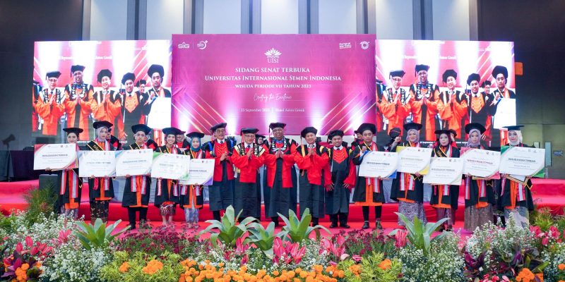 UISI Gelar Wisuda Ke-7 Kalinya