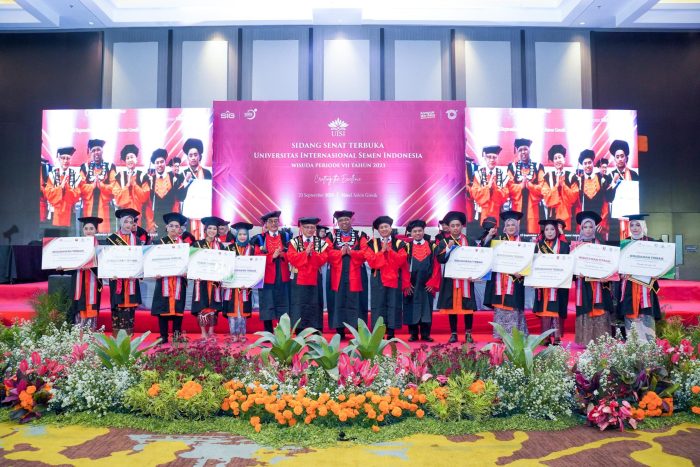 UISI Gelar Wisuda Ke-7 Kalinya