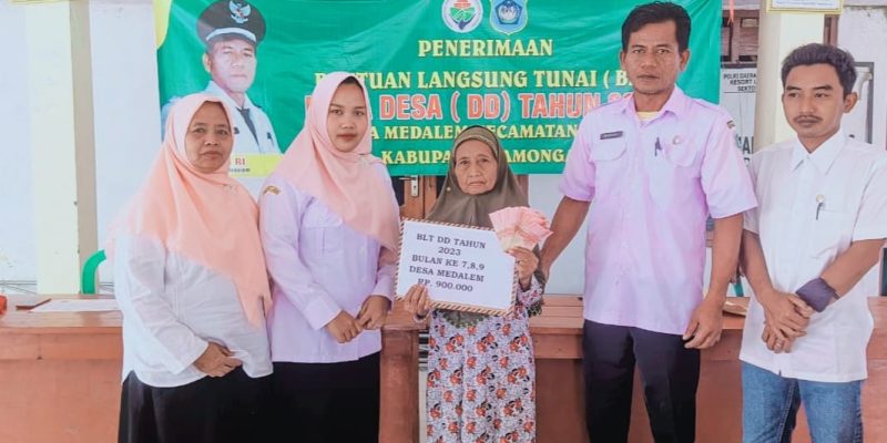 Pemdes Medalem Salurkan BLT Dana Desa Bulan Ke 7, 8 dan 9 Tahun 2023