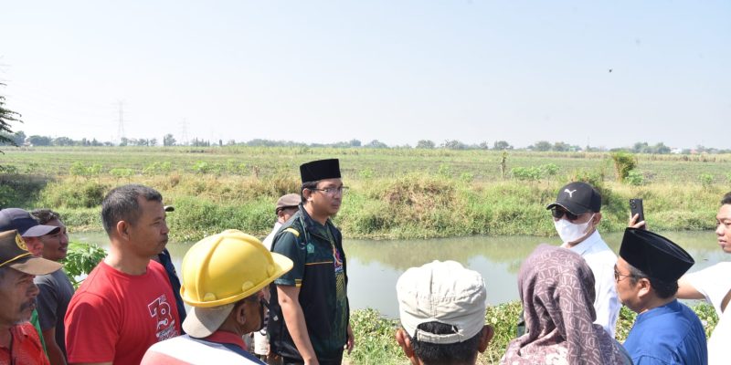 Hidupkan Lahan Pertanian, Gus Muhdlor Segera Bangun Jembatan dan Talang Irigasi di Semambung Wonoayu