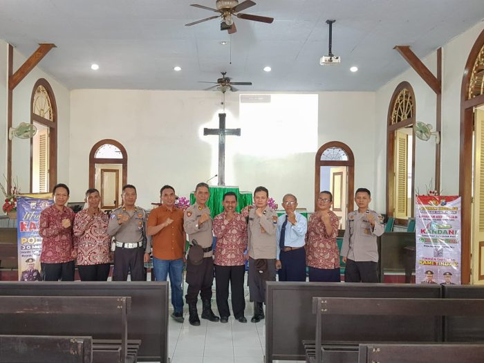 Minggu Kasih, Polres Jombang Sambang Gereja di Ngoro Ajak Jaga Kamtibmas