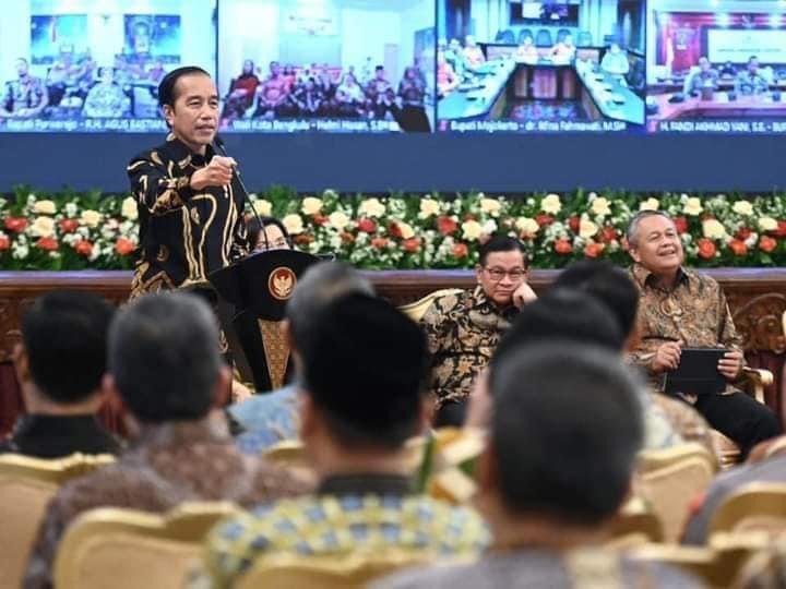 Presiden Jokowi Instruksikan Strategi Jangka Pendek dan Panjang Pengendalian Inflasi