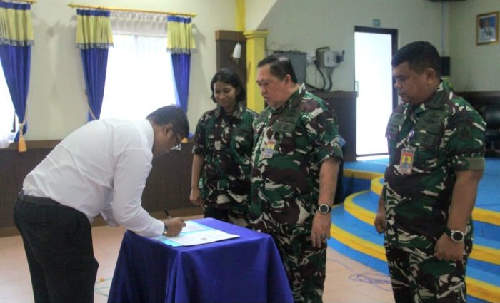 Karumkital Dr. Midiyato Suratani Hadiri Acara Penandatanganan SPK PPPK Jabfung Tenaga Kesehatan