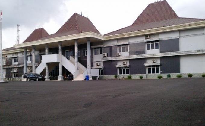 Paripurna DPRD OKU Tidak Kuorum Hanya Di Hadiri Delapan Belas Anggota Dprd Oku