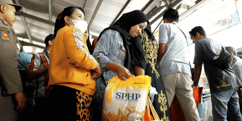 Tekan Inflasi, Pemkot Surabaya Rutin Gelar Operasi Pasar Di 17 Lokasi