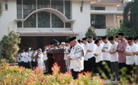 Walikota Depok bersama Jajaran Melakukan Shalat Istisqa Mintah Hujan di Turunkan.