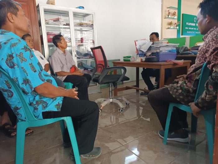 Kecewa, Lantaran Surat Berita Acara Damai Dari Balai Desa Di Putuskan Sepihak Oleh Tetangganya