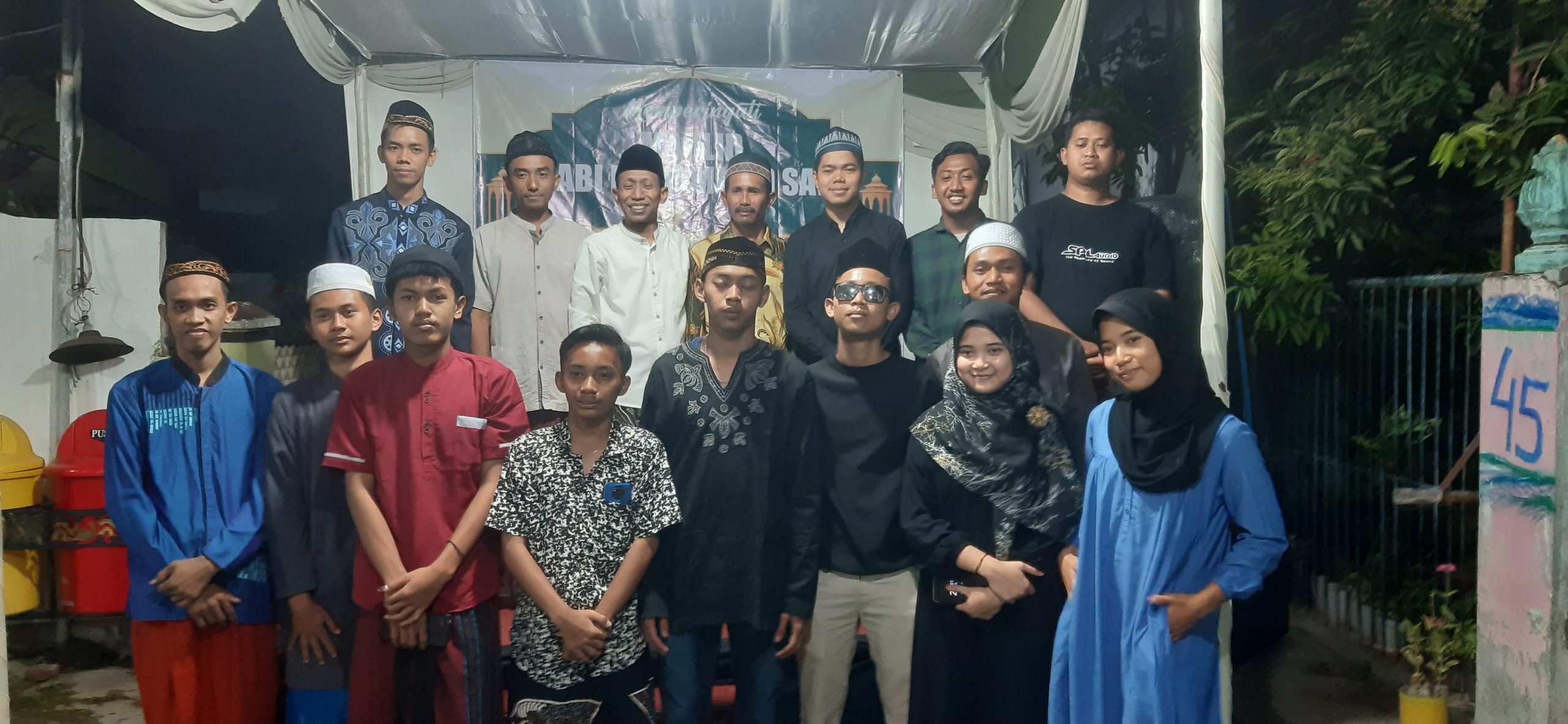 ‘Ngaji Bareng Warga Gg Baru’ Bersama Gus Ahmad Syaifullah Diikuti Jamaah Lingkungan Sabuk Alu RW 02, Kelurahan Prajurit Kulon Kota Mojokerto dengan Antusias dan Khidmat