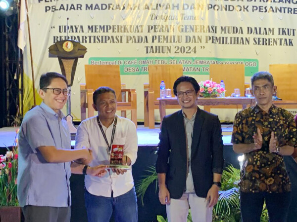 Hadiri FGD Pemilih Pemula, Pj Bupati Bojonegoro Ajak Masyarakat Aktif Gunakan Hak Pilihnya