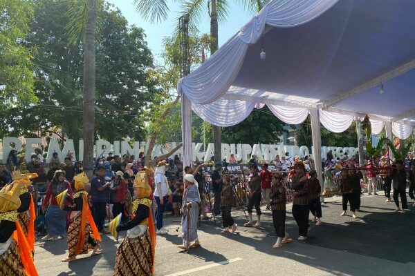 Pawai Budaya Bojonegoro Menghibur Warga, Jadi Ruang Aktualisasi Keanekaragaman Budaya Lokal