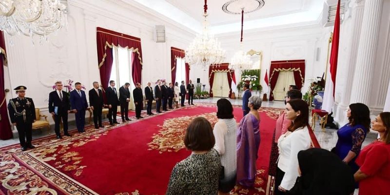 Presiden Jokowi Terima Surat Kepercayaan 12 Duta Besar Negara Sahabat