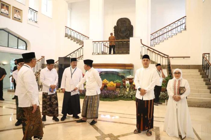 Peringatan Hari Santri 2023, Wali Kota Eri Cahyadi Bangkun Kota Surabaya Dengan Jiwa Santri