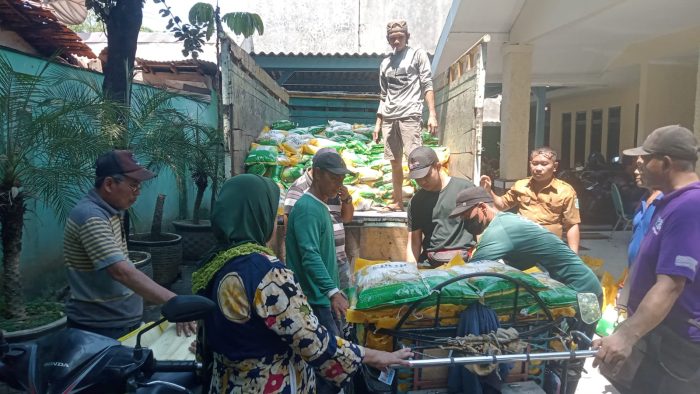 Dengan Meningginya Harga Beras, Disperindag Kabupaten Pasuruan kembali gelar Pasar Murah