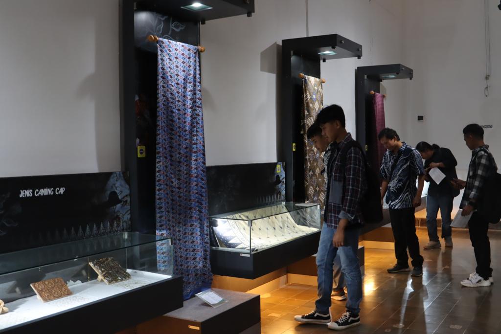 Museum Batik Kota Pekalongan Berikan Free HTM Bagi Pengunjung, Para Pelajar Gali Pengetahuan
