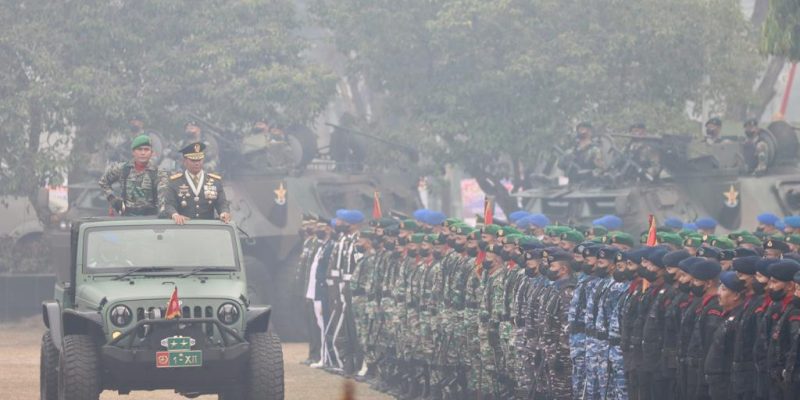 Kapolda Kalteng Hadiri Upacara dan Syukuran HUT TNI ke-78 di Makorem 102 Panju Panjung
