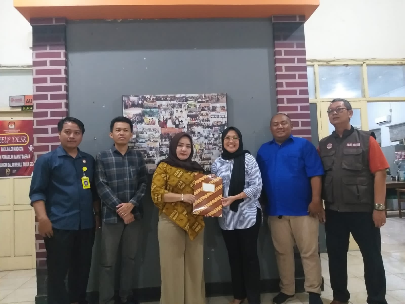 Bawaslu Kota Pekalongan Lakukan Pencermatan DCT, 16 Partai Politik Telah Serahkan Dokumen Ke KPU