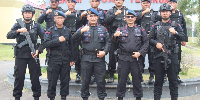 Kunjungan Danpas Brimob II ke Sampit, Cek kesiapan Personel Brimob Kalteng